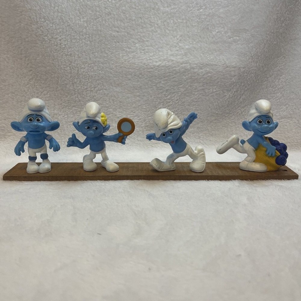 Lot of‎ 4 Smurfs Figures - McDonalds Happy Meal Kids Toys - 2011 & 2013 Peyo